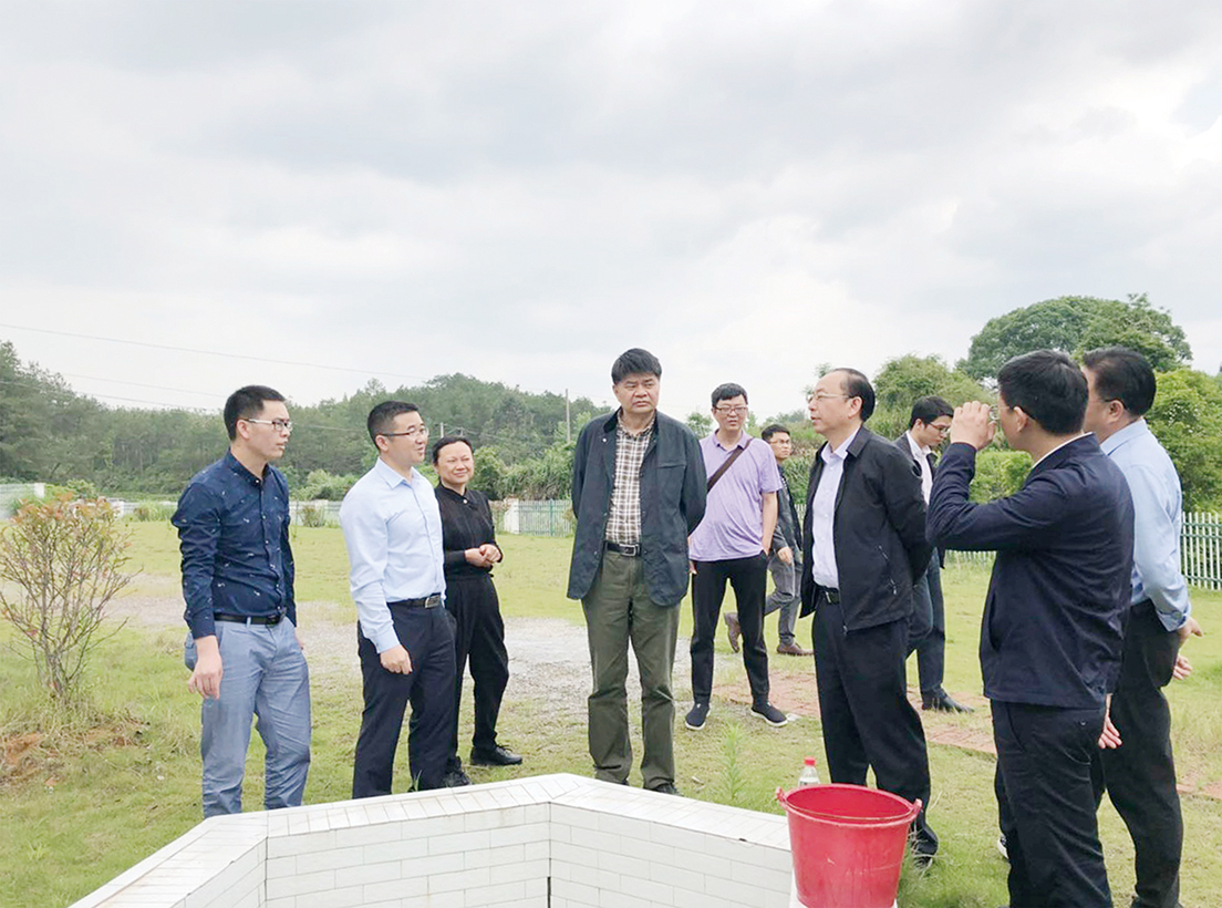 1575961617665540.jpg 贛州市環(huán)保局長視察石城項目.jpg